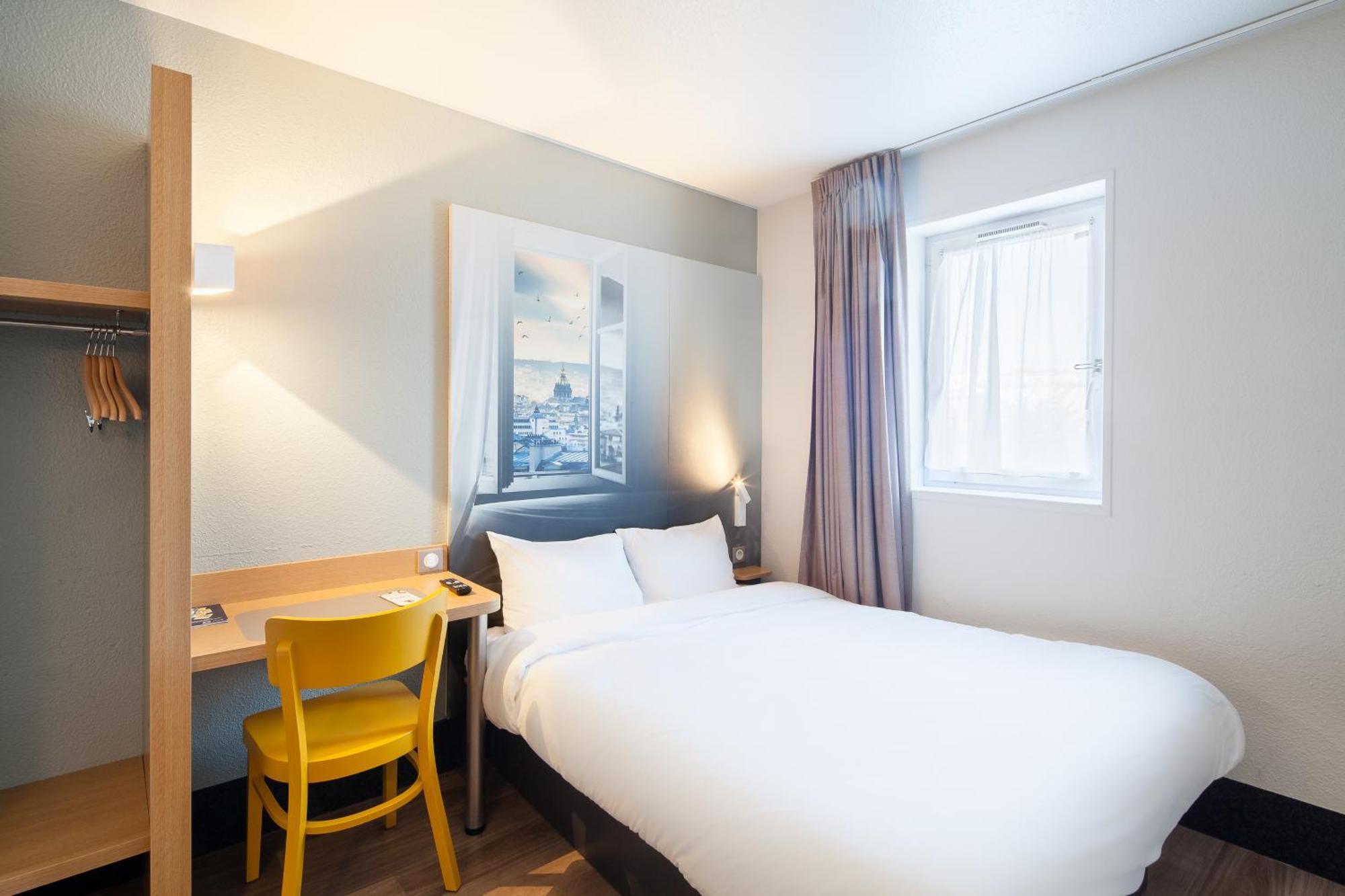 B&B Hotel Maurepas Luaran gambar