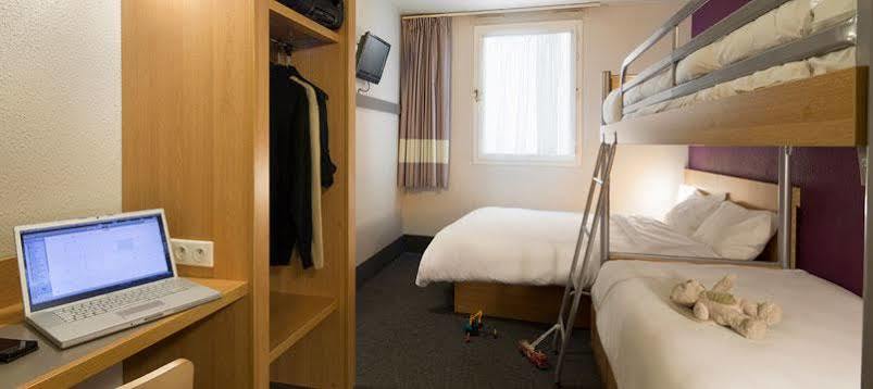B&B Hotel Maurepas Luaran gambar